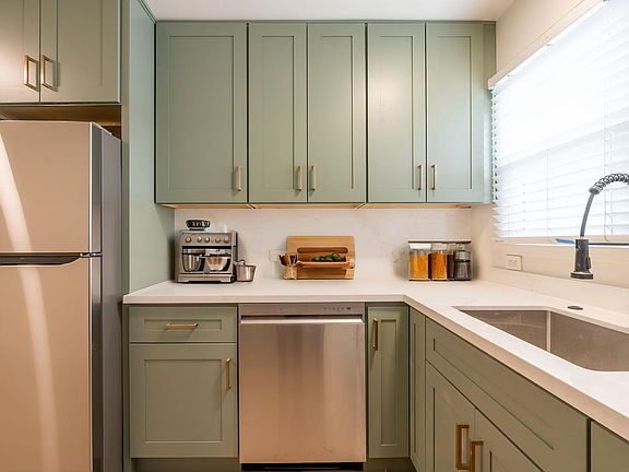 5th image of 4220 Ventura Canyon Ave #4222
