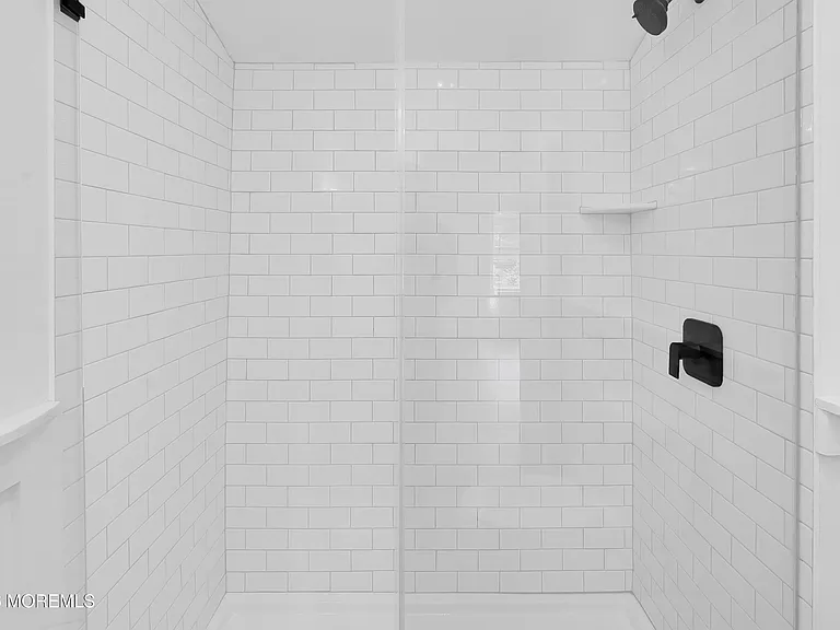 105 Owens Ave — Photo 12