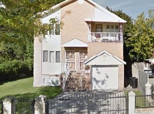 11708 226th St, Cambria Heights, NY 11411