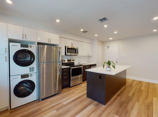 10 Reid Dr #605, Mississauga, ON L5M 2A7