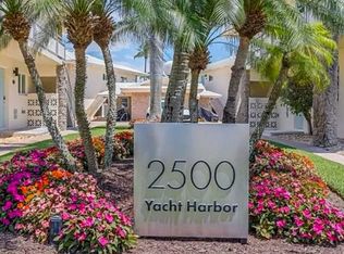 2500 Gulf Shore Blvd N APT N8, Naples, FL 34103