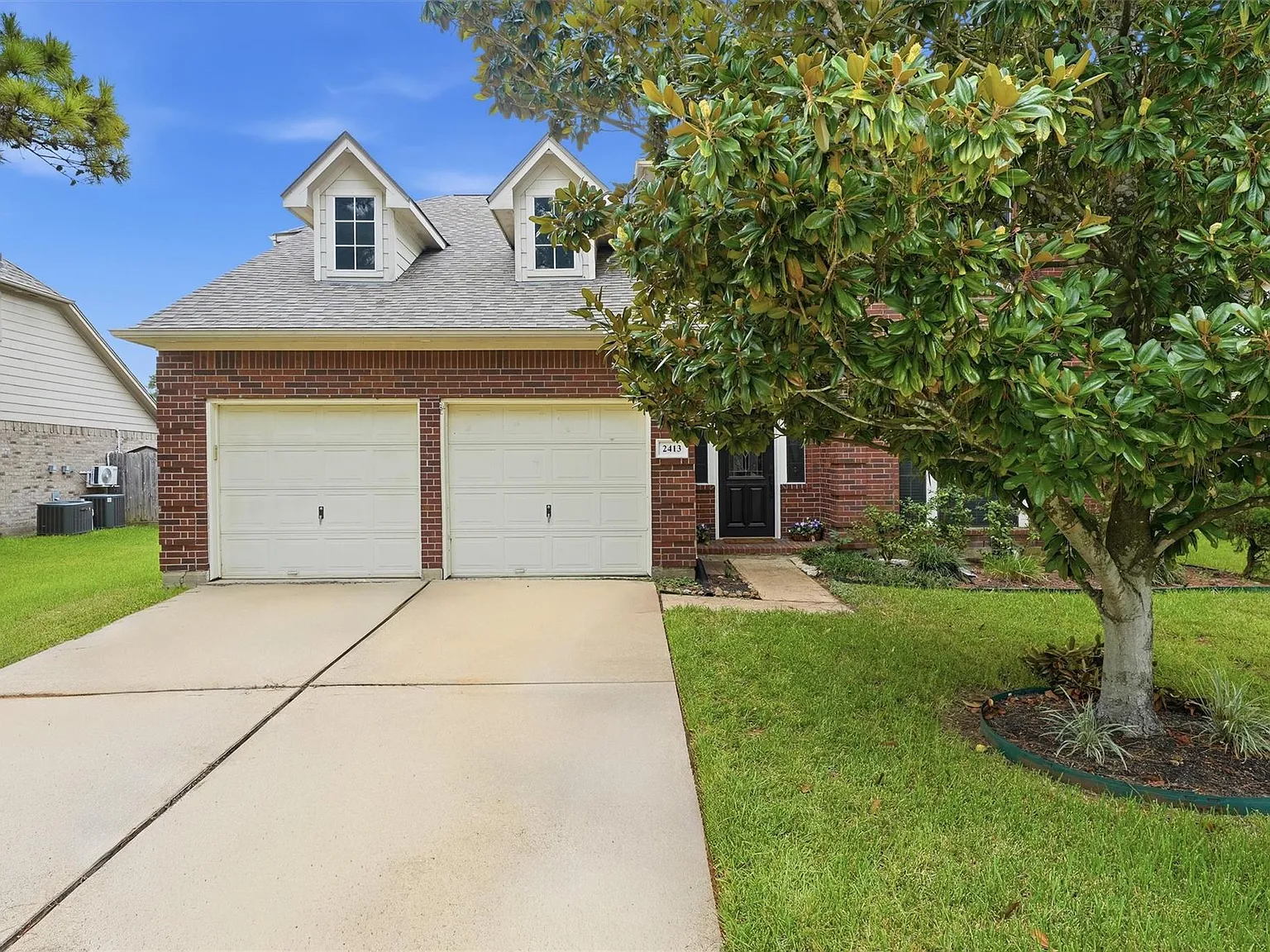 3 bed, 2.5 bath, 2185 sqft, $2,600 — Photo 2