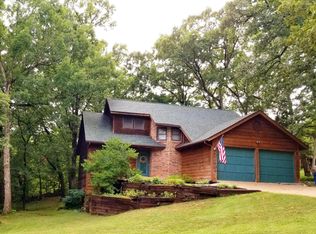 2018 Chickadee Rd, Jefferson City, MO 65101