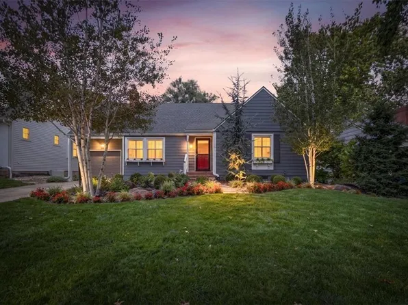 4112 W 69th St, Prairie Village, KS 66208