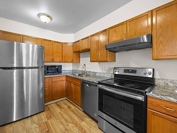 2nd image of 650 S Alton Way