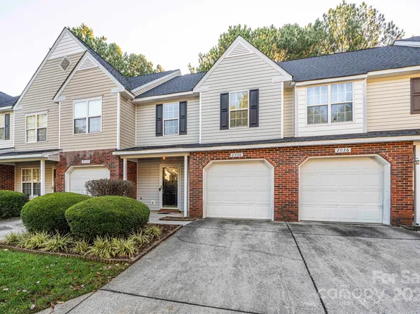2038 University Heights Ln, Charlotte, NC 28213