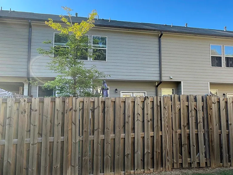 2028 Teagen Ct — Photo 23