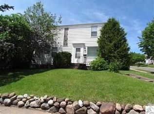 1031 E 8th St, Duluth, MN 55805