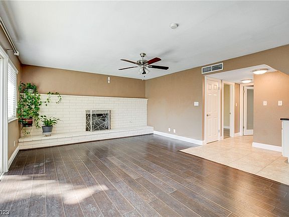 5th image of 4045 Venita Ct