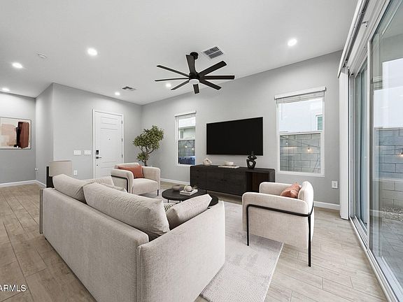 5th image of 17048 N 50TH Way