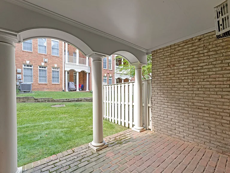 7720 Spoleto Ln — Photo 62