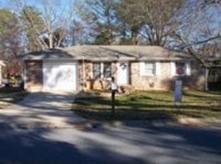 6074 Fairfield Dr, Morrow, GA 30260