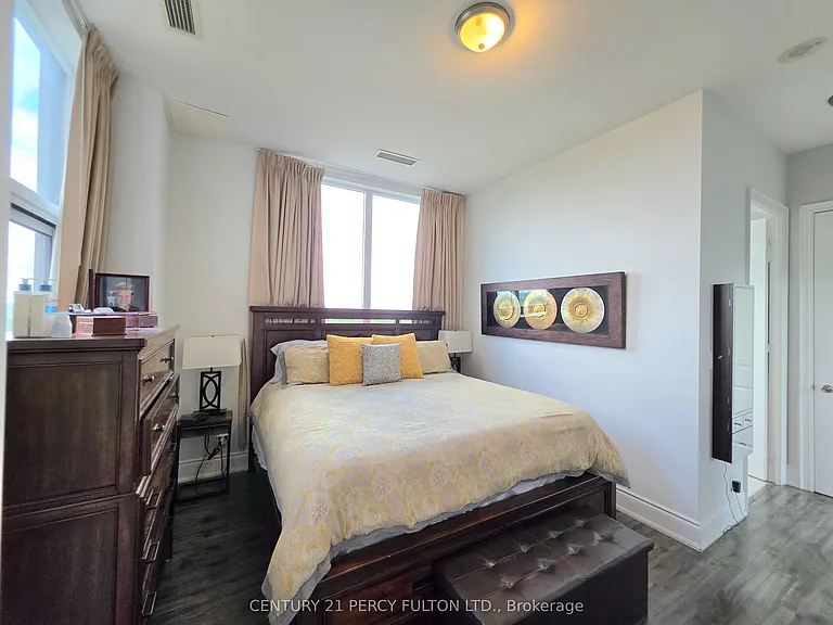 133 Wynford Dr #Penthouse 104 — Photo 16