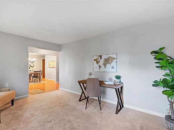 4th image of 426 Madrina Ct