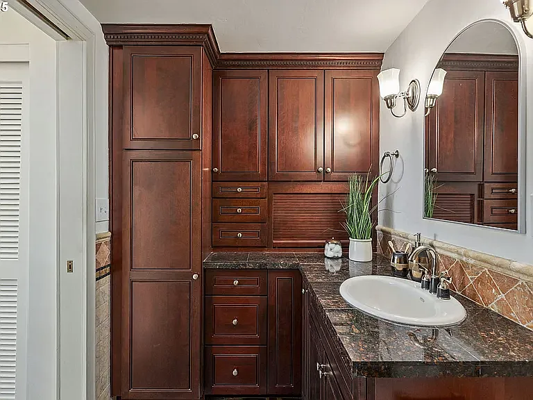 2 bed, 1497 sqft, $3,400 — Photo 4