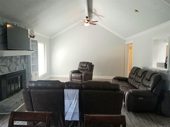 5th image of 2208 W Nashville St