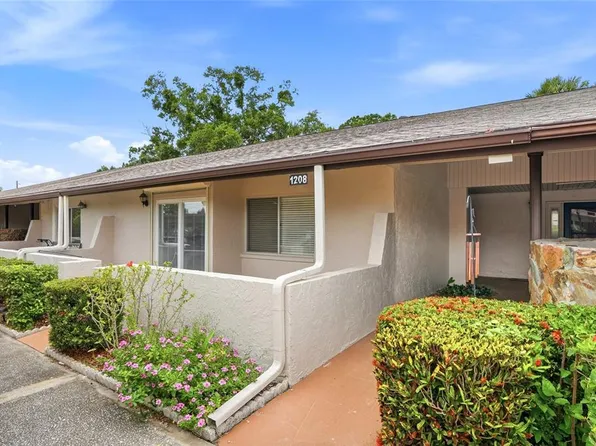 1208 14th Cir SE, Largo, FL 33771