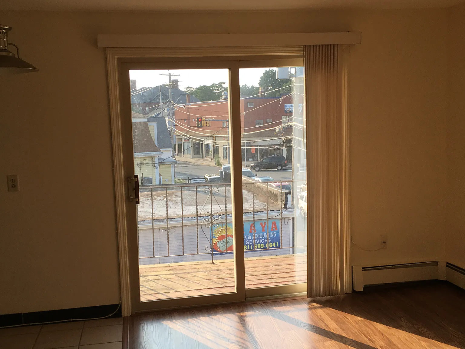 1 bed, 675 sqft, $1,995 — Photo 3
