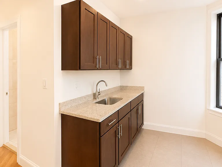 524 W 123rd St #5E — Photo 5