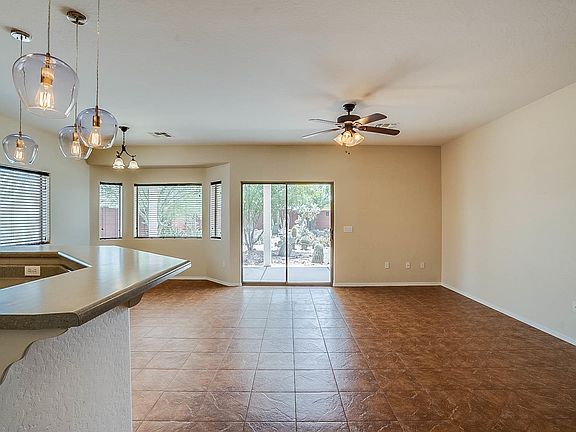 3rd image of 939 W Torrey Pines Blvd