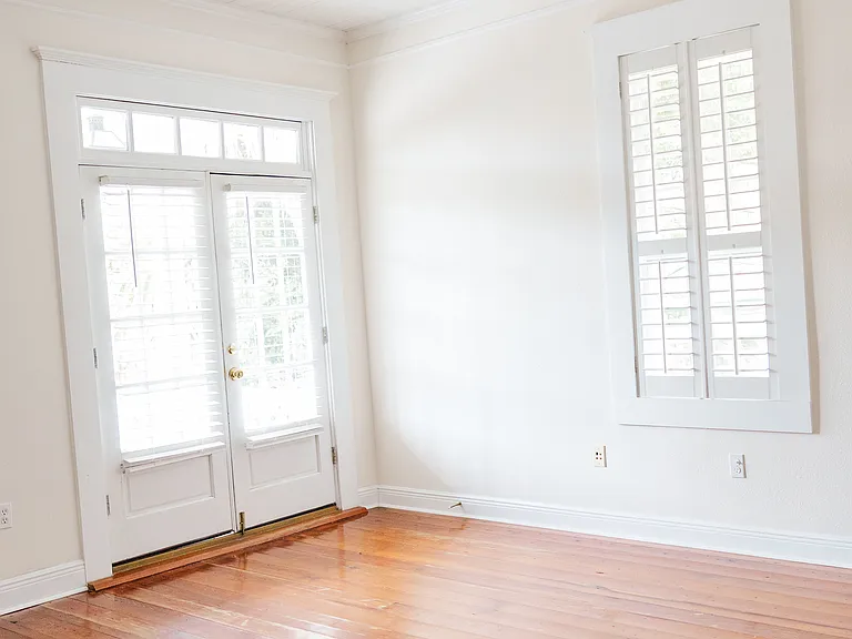 222 N Spring St — Photo 30
