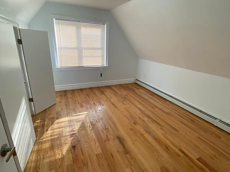 422 Saint Lawrence Ave #2 — Photo 13