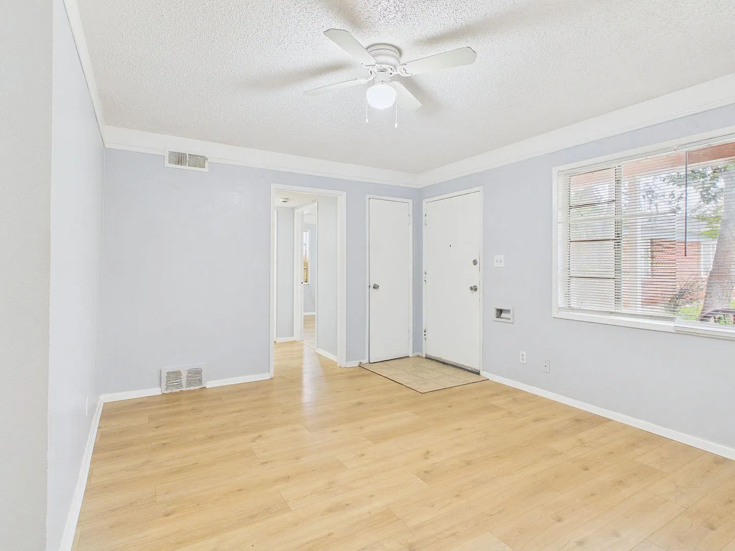 2711 Duncan Drive B — Photo 3