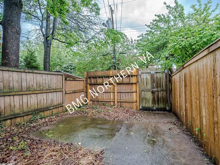 1132 Powhatan St — Photo 27