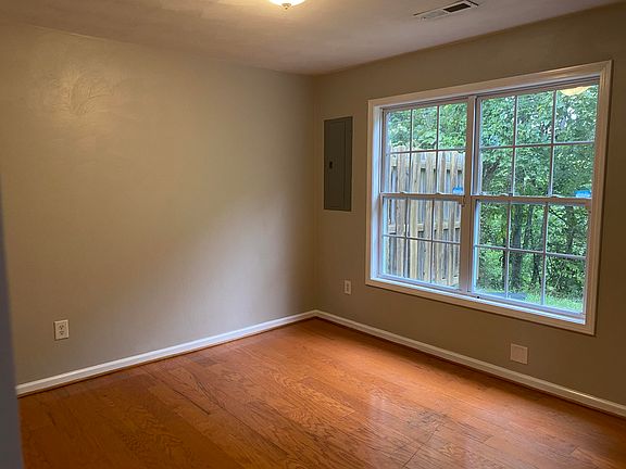 4th image of 6793 Woodcreeper Dr