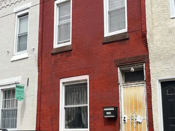 1713 Edgley St, Philadelphia, PA 19121