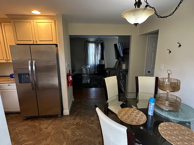 289 James St #2 — Photo 9
