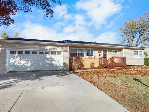 1612 Brown Ave, Osawatomie, KS 66064
