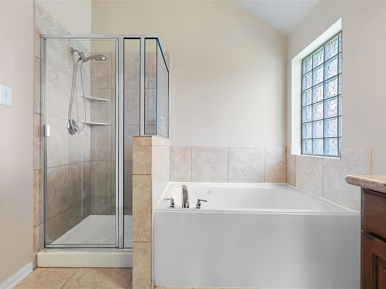 2310 Shadow Canyon Ct — Photo 21