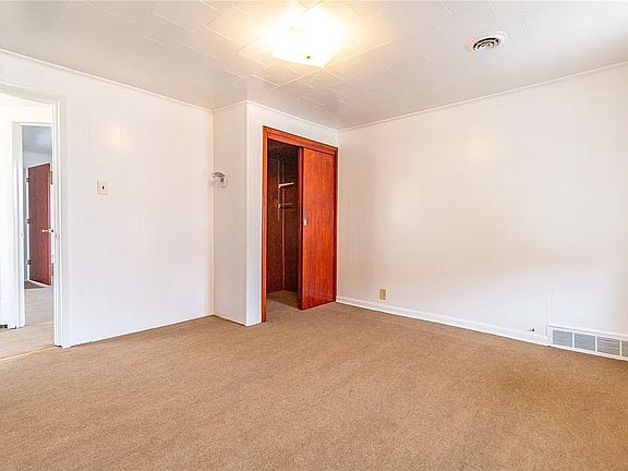 5th image of 700 6th St