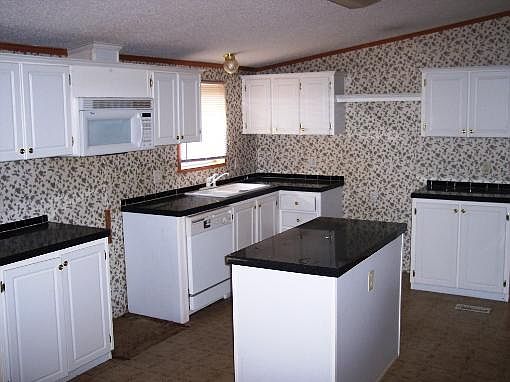 2nd image of 294 Campbell Pl