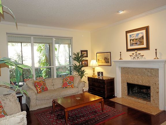 5th image of 4520 Bay Harbour Dr