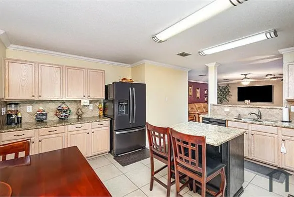 2528 Comstock Ln — Photo 16