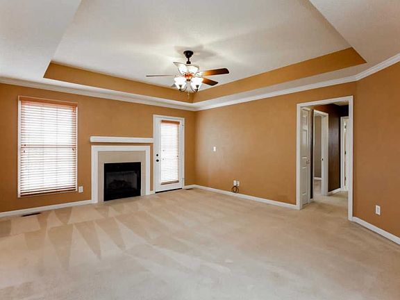 5th image of 608 Westchester Pl