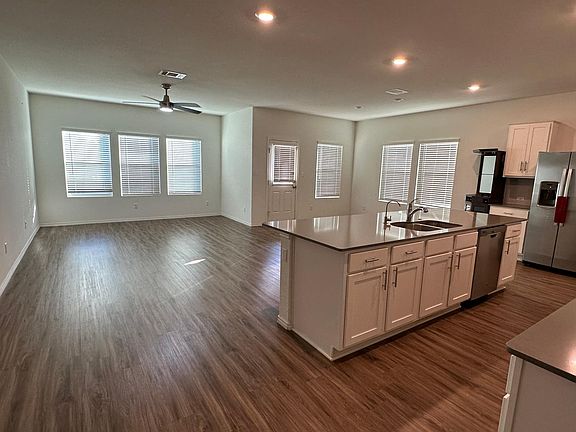 5th image of 836 Mallow Rd