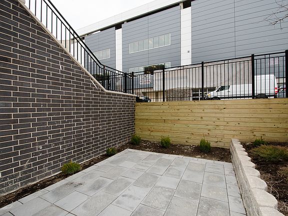 Fenced Yard/Patio