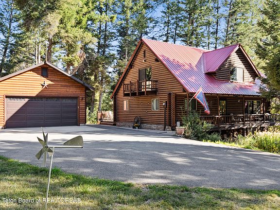 5th image of 72 Redwood Cir
