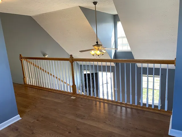 133-135 Hunter Ridge Dr — Photo 5
