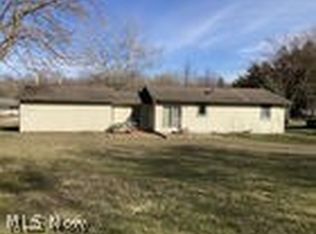 497 Overlook Dr, Rittman, OH 44270