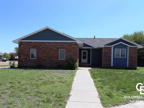 408 Florence Ct, Holcomb, KS 67851