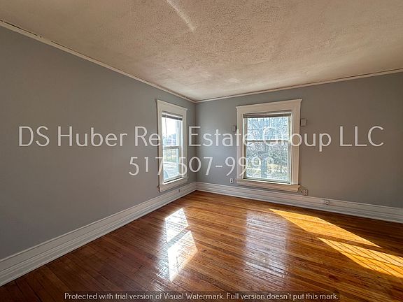 2nd image of 916 W Ottawa St APT 3
