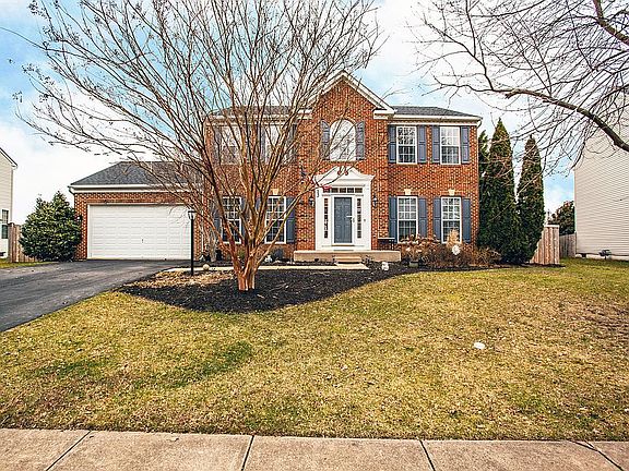 2nd image of 23 Kinross Dr