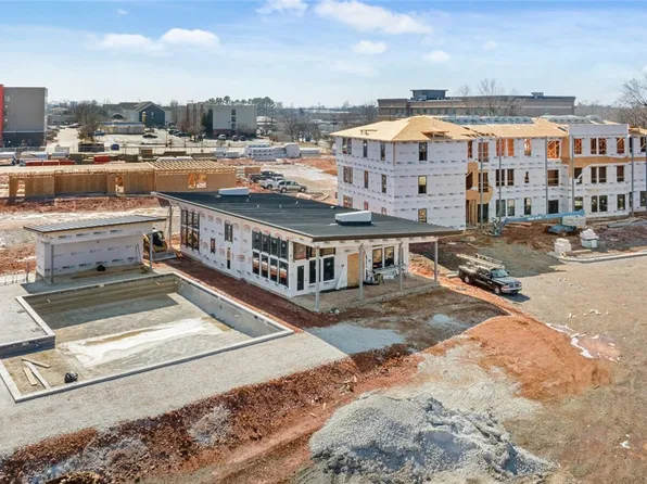 3330 Mp Pkwy #202, Bentonville, AR 72712