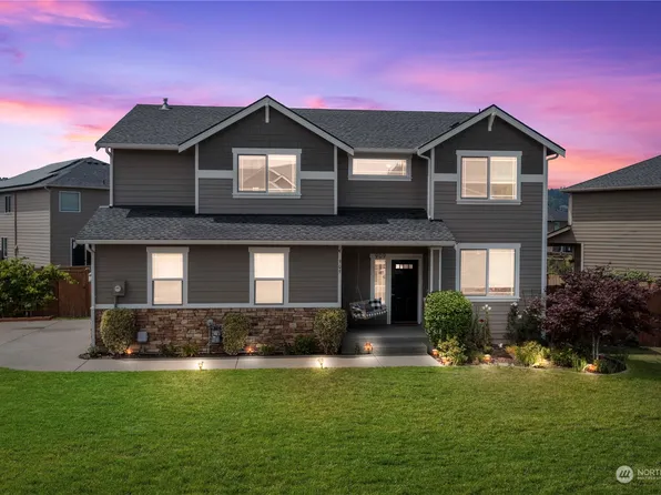 909 Boatman Avenue NW, Orting, WA 98360