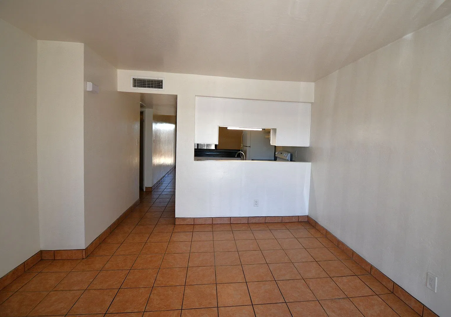 1448 W. Kilburn St. — Photo 4