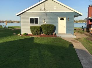 51202 N Shore Dr, Elkhart, IN